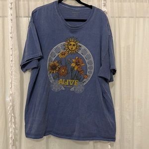 Urban Outfitters Alive Navy Oversize T-Shirt 💓